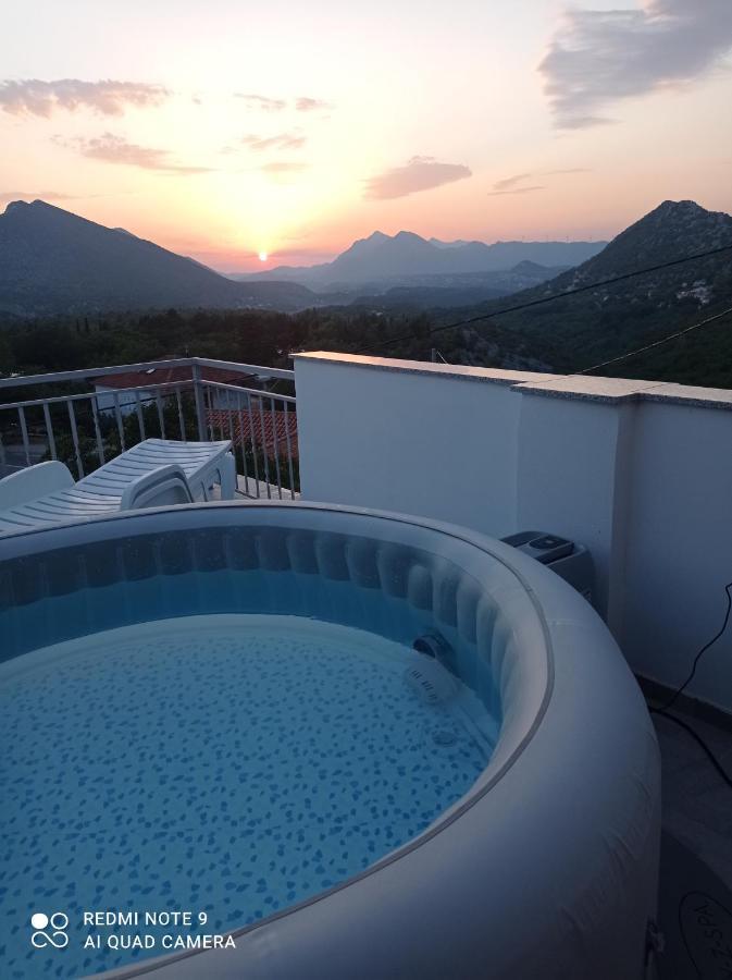 Panoramico Apartment, Private Jacuzzi 布雷拉 外观 照片